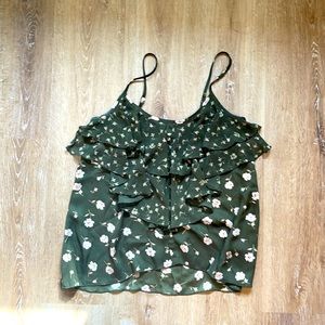 Super cute top!